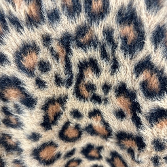 Bella Dahl - Crew Neck Sweater in Golden Leopard size Small Fuzzy slight crop - Picture 8 of 8